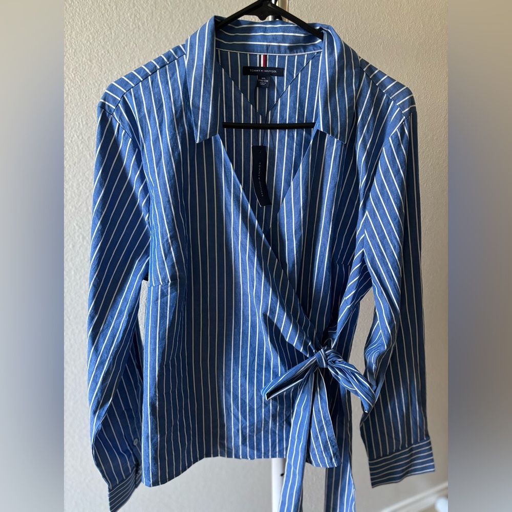 Tommy Hilfiger Women's Blue and White Striped Blouse